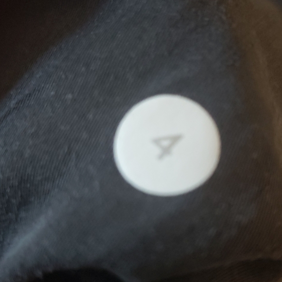 Lululemon capris - Picture 3 of 6